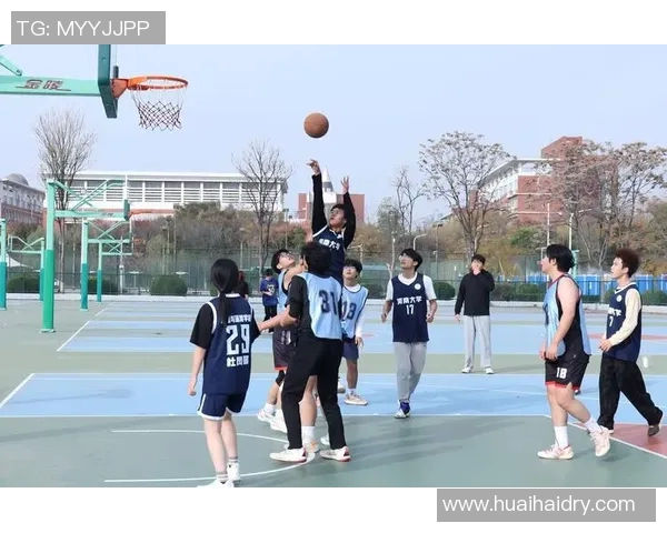 科学篮球训练新视野:掌握节奏技巧提升比赛表现与团队协作能力 科学篮球训练新视野:掌握节奏技巧提升比赛表现与团队协作能力